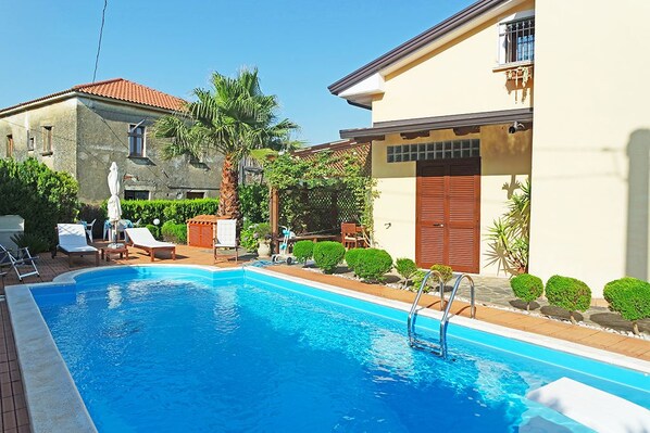 Alberca al aire libre 