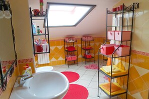 Villa, 3 Schlafzimmer | Badezimmer | Dusche, Haartrockner, Bidet, Handtücher
