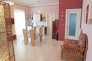 Apartment | In-room dining