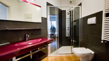 Doppelzimmer | Badezimmer | Handtücher