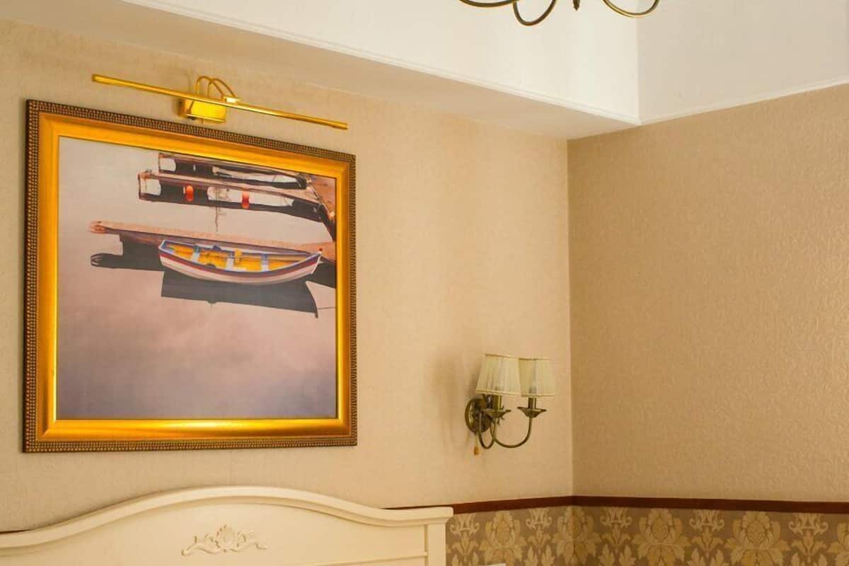 Doppia Junior, 1 letto queen, non fumatori, vista montagna | Una cassaforte in camera, con stile personalizzato, Wi-Fi gratuito