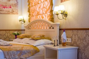 Suite de lujo, 1 cama King size, para no fumadores | Caja de seguridad en la habitación y decoración personalizada