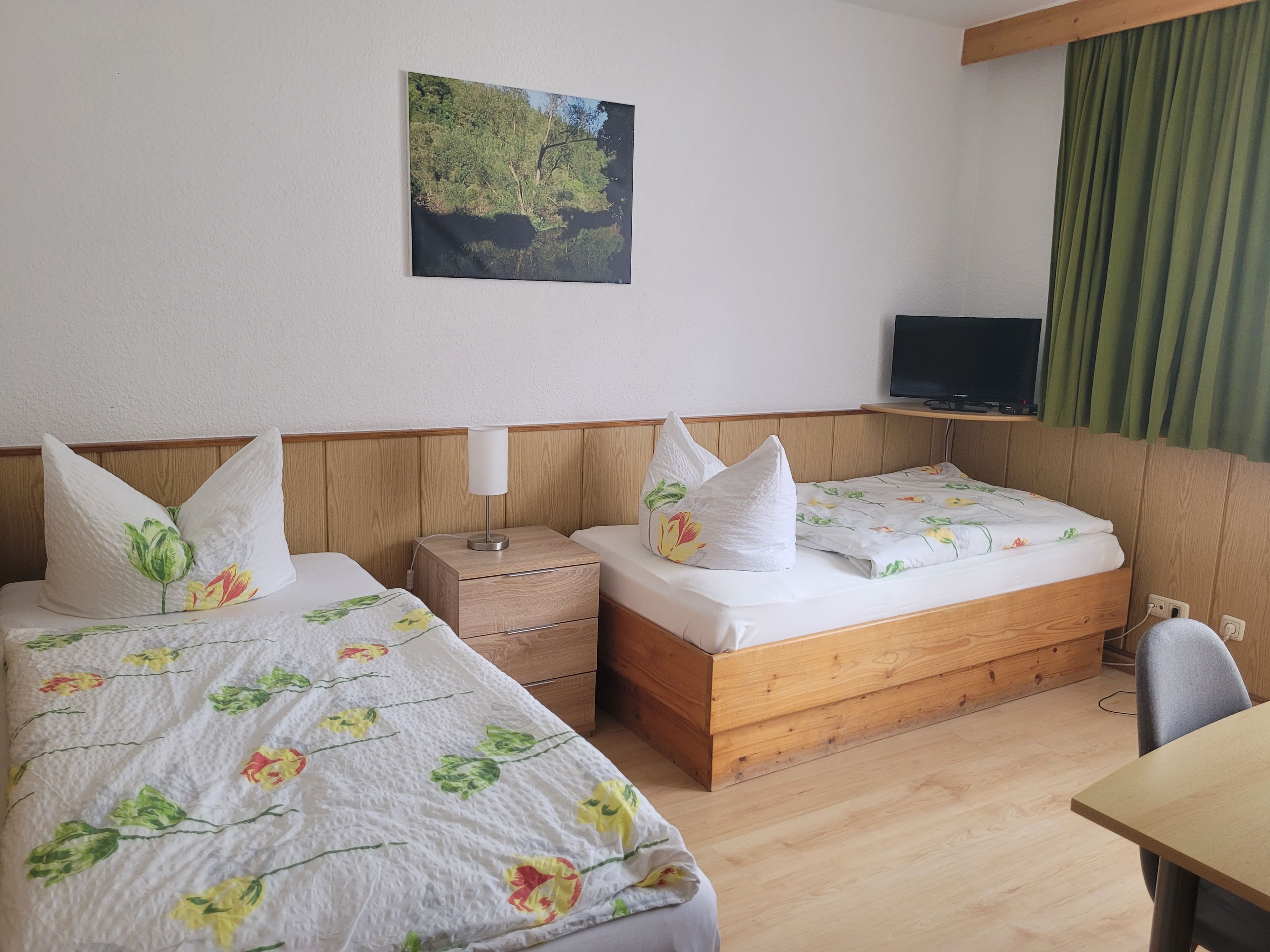 Basic Double Room, Non Smoking | WiFi (free), bed sheets