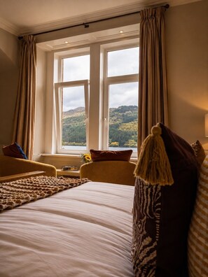 Egyptian cotton sheets, premium bedding, individually decorated - Lochwood House B&B and Self Catering (Cairndow)