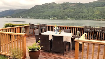 Egyptian cotton sheets, premium bedding, individually decorated