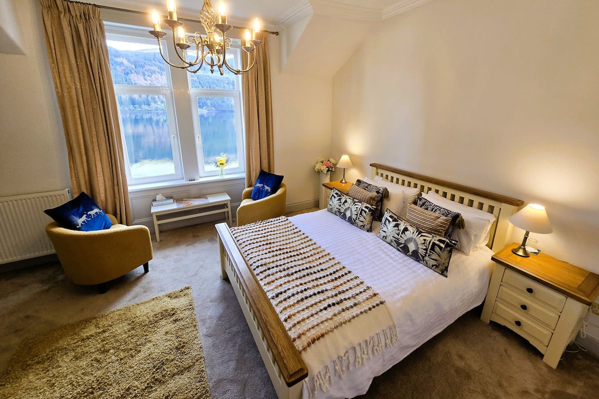 Chambre Double, vue lac (Thistle Suite - Premium Lochview)
