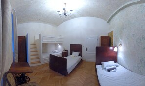 Free WiFi, bed sheets - Zagreb Speeka Hostel (Zagreb)