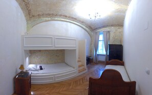 Triple Room, Shared Bathroom | Free WiFi, bed sheets