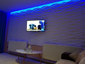 In-room safe, individually decorated, individually furnished - Art Boutique Central (Tirgu Jiu)