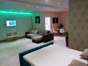 Deluxe Apartment, Non Smoking, Terrace | Balcony