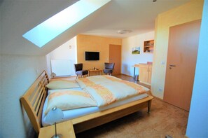 Free WiFi, bed sheets - Gästehaus Jäger (Gersfeld)