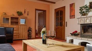 Apartment, 1 Schlafzimmer, Balkon | Wohnbereich