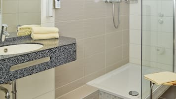 Chambre Double Confort | Salle de bain