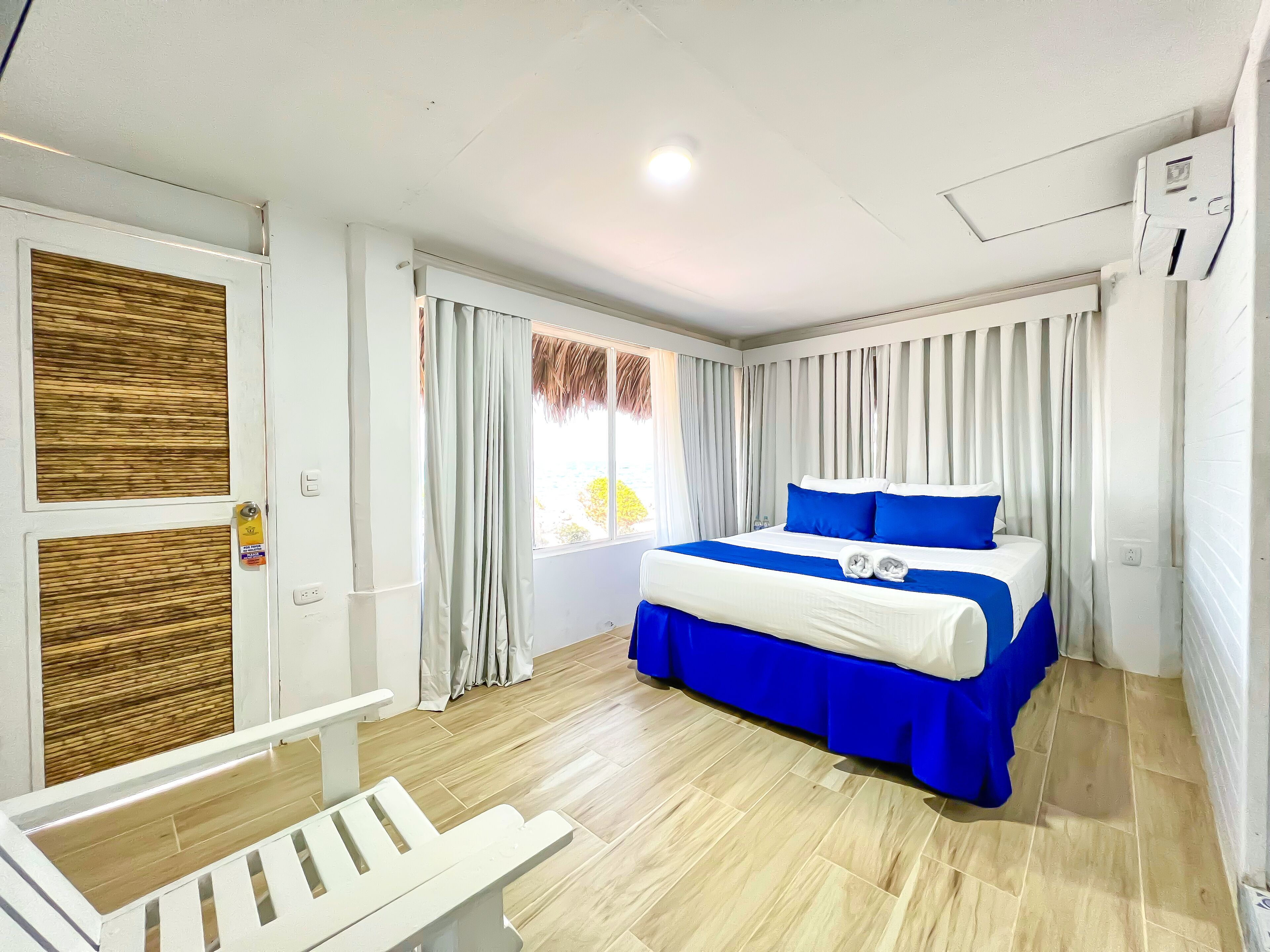 Superior Double Room, Multiple Beds, Non Smoking, Sea View | Iron/ironing board, free WiFi, bed sheets