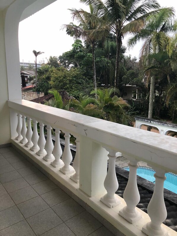 House | Balcony