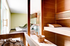 View from property - Hotel Gasthof Kreuz (Sonntag)