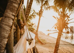 Outdoor wedding area - Tranquilseas Eco Lodge & Dive Center (Roatan)