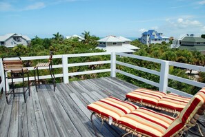 Romantic Cottage, Multiple Beds, Non Smoking, Garden View | Lobby sitting area