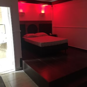 Deluxe Suite | Free WiFi, bed sheets, wheelchair access