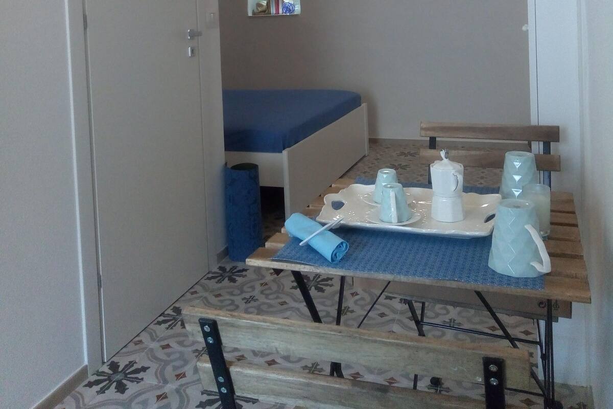 Habitación doble, balcón | Escritorio, cunas gratuitas, camas extra y wifi gratis 