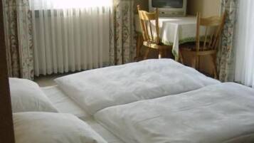 Hypo-allergenic bedding, iron/ironing board, cribs/infant beds