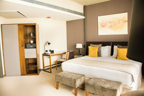 Premium bedding, minibar, in-room safe, individually decorated - Grand Brizo La Plata (La Plata)