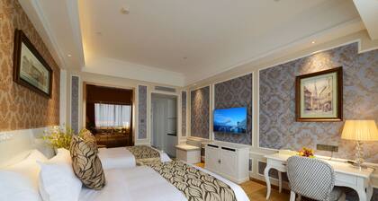 Ramada Encore Wyndham Nanning City Center