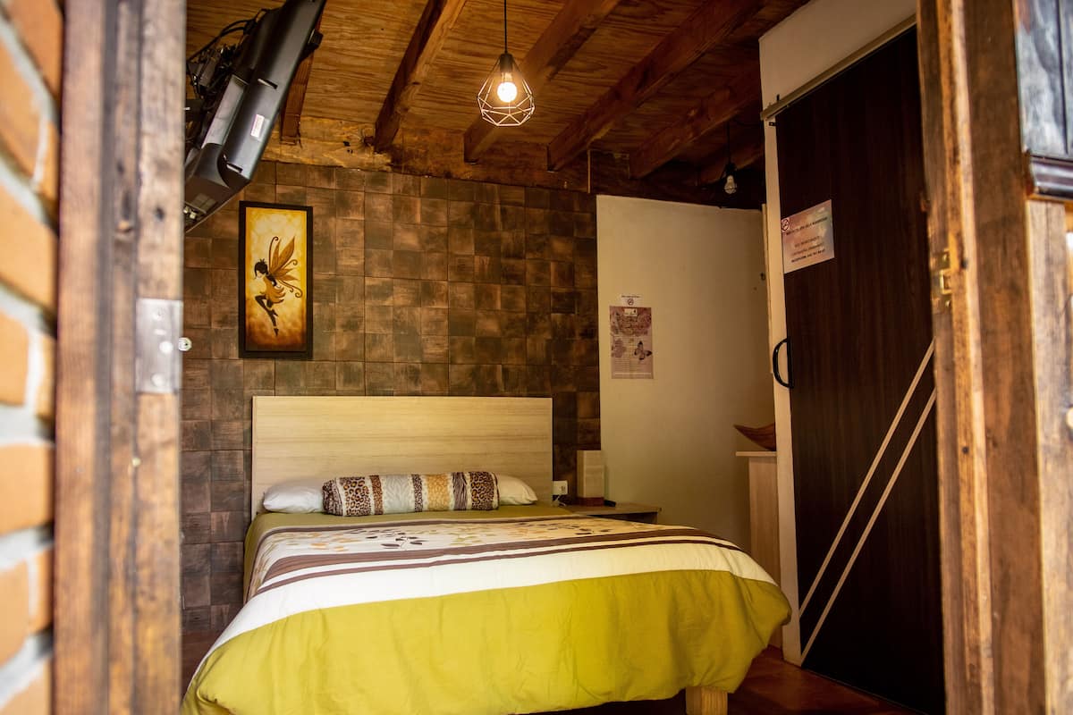 Villa básica, 1 cama matrimonial, con acceso para personas discapacitadas, vista a la alberca | Ropa de cama de alta calidad, edredón y muebles diferentes