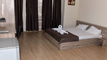 Kamar Superior | 2 kamar tidur, meja kerja, tirai kedap cahaya, dan kedap suara