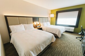 In-room safe, desk, blackout drapes, iron/ironing board - Holiday Inn Express & Suites Birmingham - Homewood by IHG (BIRMINGHAM)