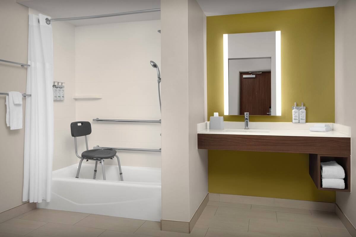 Amenidades de baño gratuitas, secadora de cabello, toallas, jabón