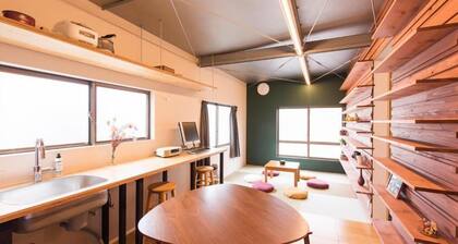 GrapeHouse Koenji - Hostel, - Caters to Women