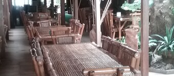 Shangri-La Resto Bar and Functions