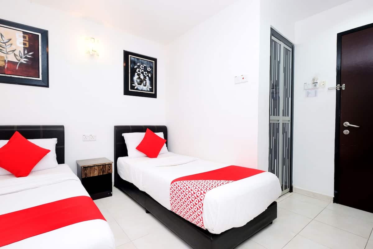 standard twin room | free wifi