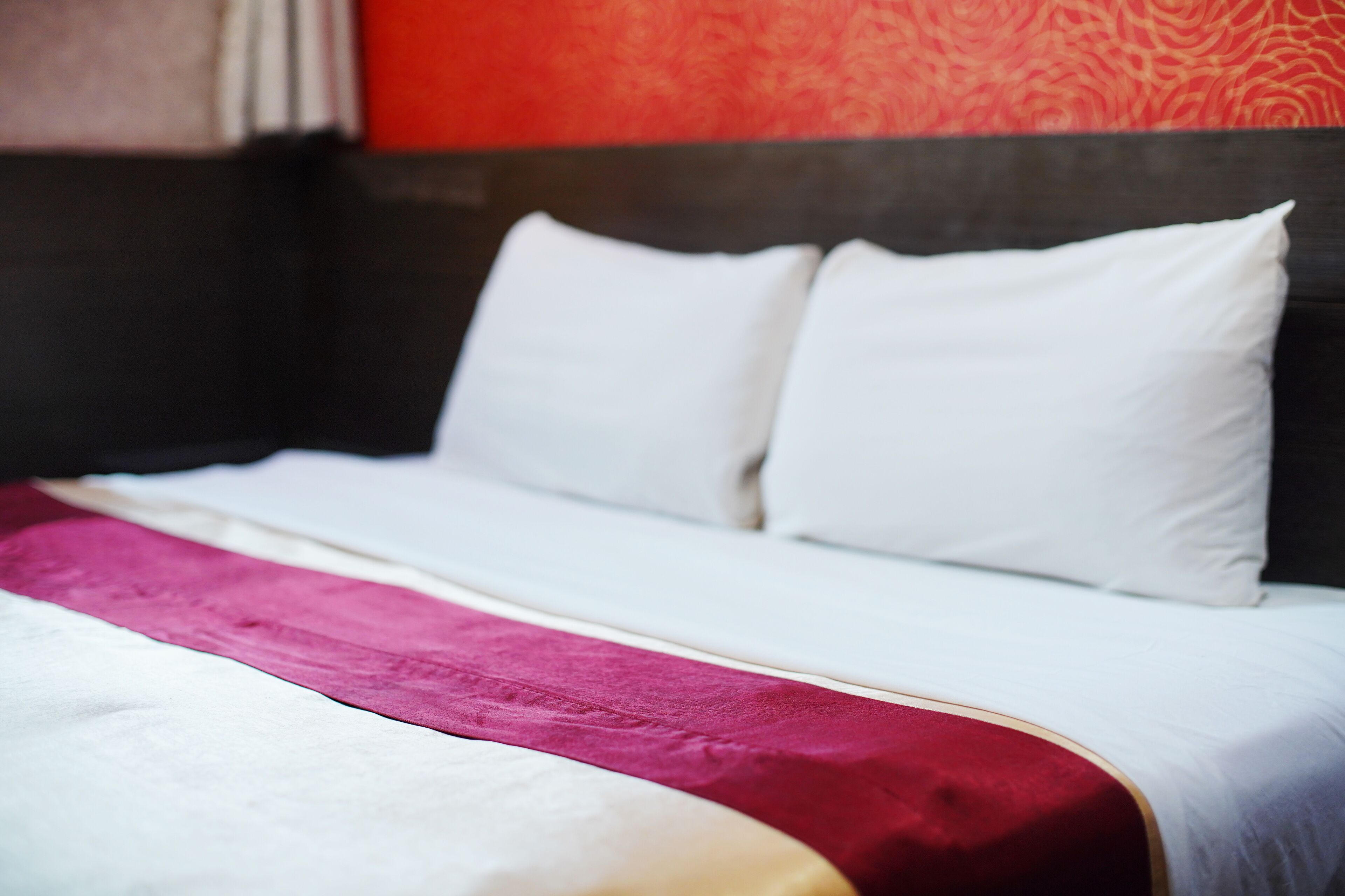 business double room | 1 bedroom, desk, blackout curtains, rollaway beds