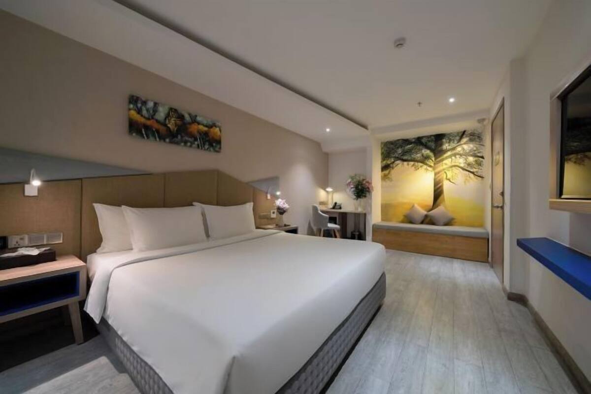 Minibar, in-room safe, desk, blackout curtains