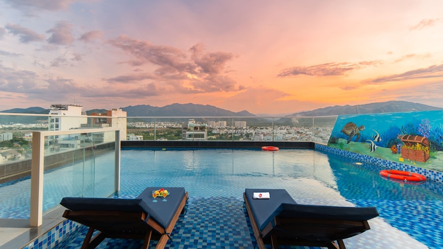 Le's Cham Hotel