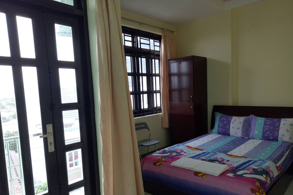 Phòng đôi Deluxe, ban công, quang cảnh thành phố | Bàn, truy cập Internet không dây miễn phí, bộ trải giường 