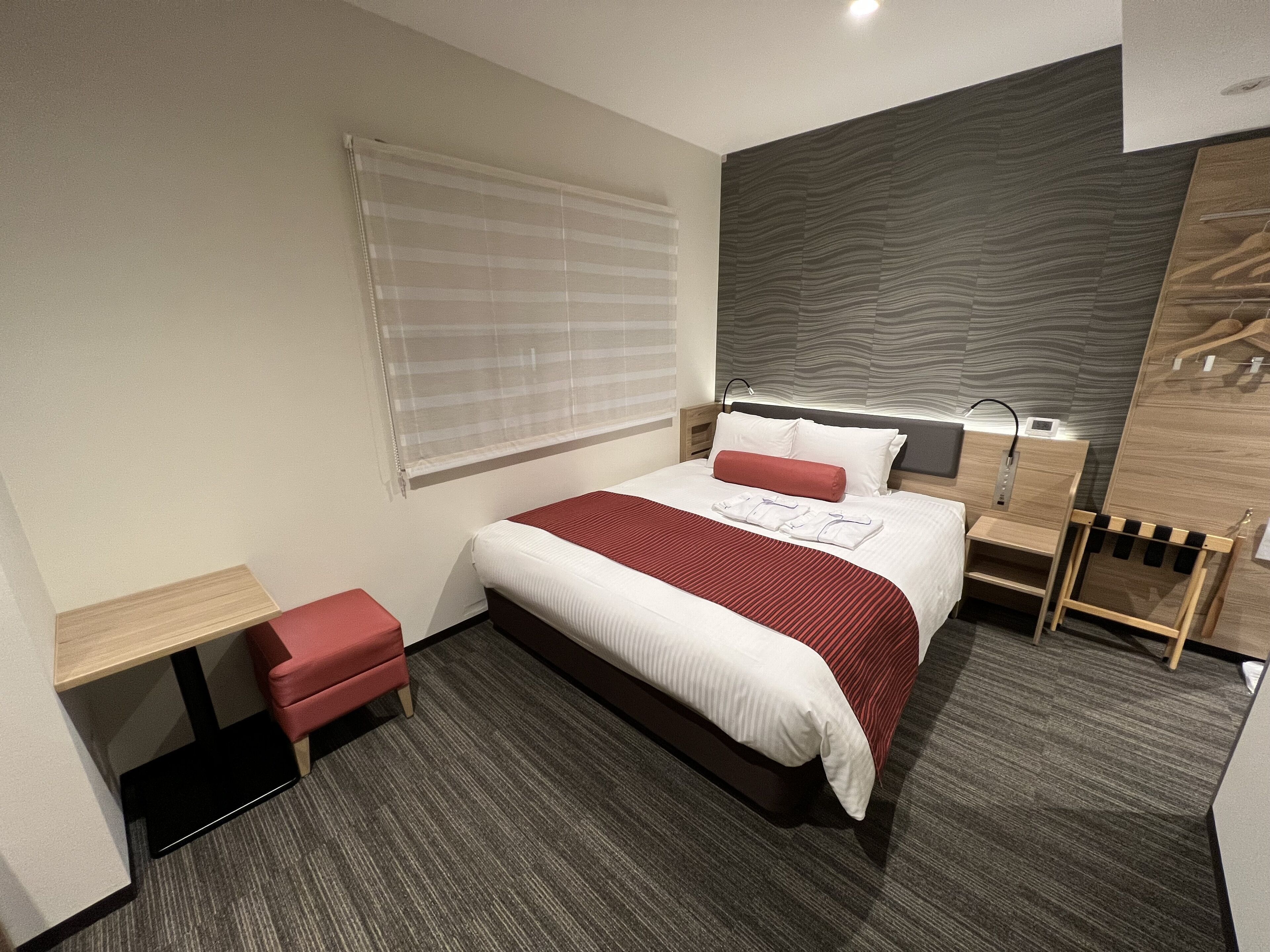 ex double room | iron/ironing board, free wifi, bed sheets