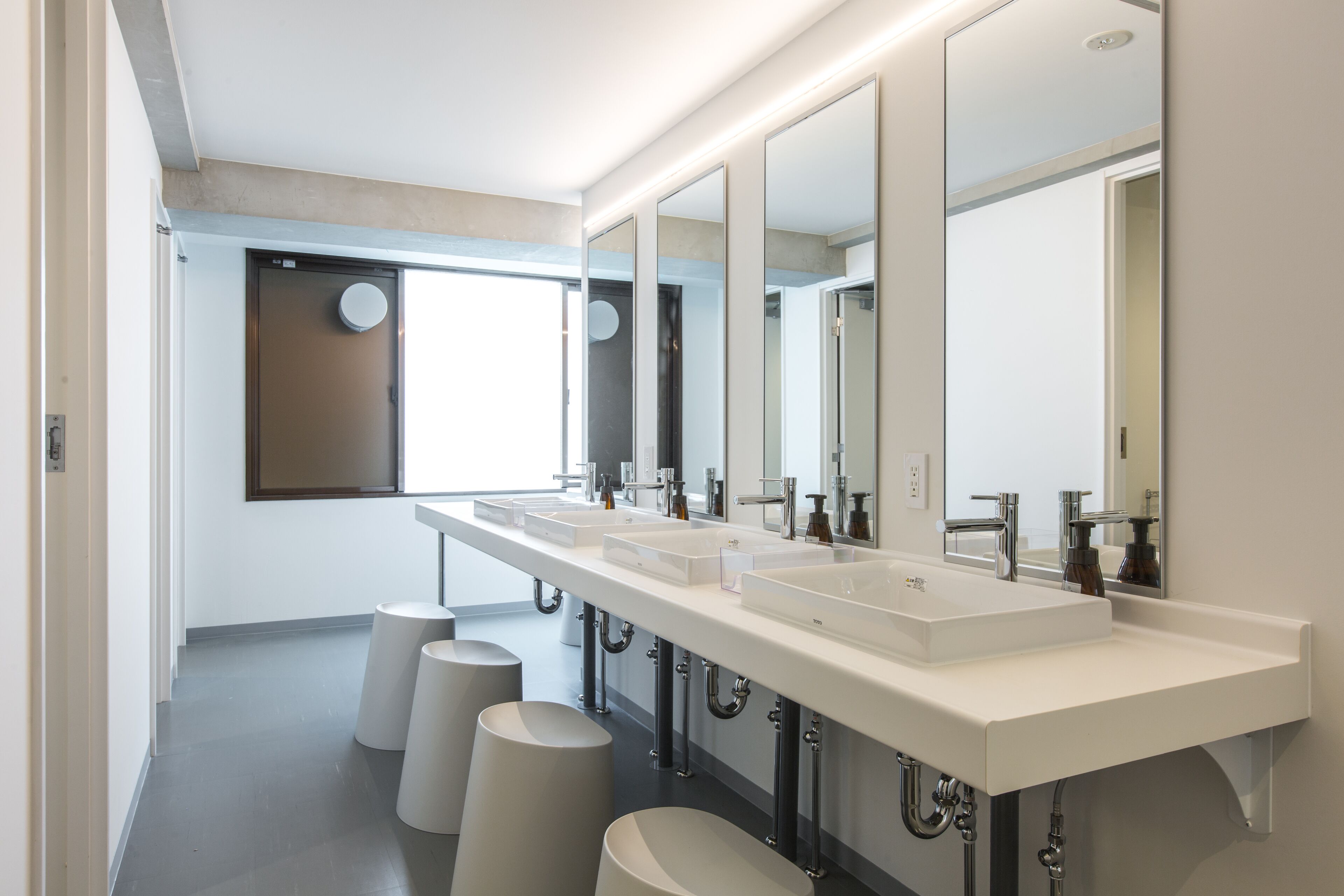 Photo - UNPLAN Shinjuku – Hostel