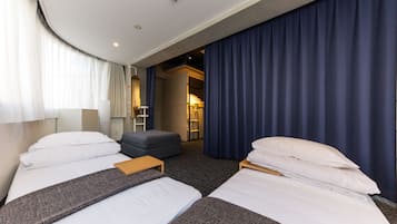 In-room safe, iron/ironing board, free WiFi, bed sheets