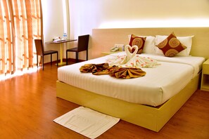 Habitació doble superior | Minibar, escriptori, cortines opaques i planxa i posts de planxar 