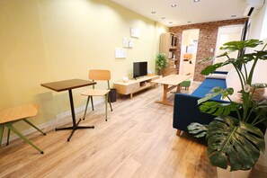 Private Vacation Home, Non Smoking | Iron/ironing board, free WiFi, bed sheets
