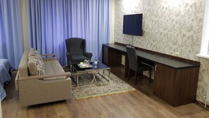 Luxury-Doppelzimmer | Daunenbettdecken, Schreibtisch, Verdunkelungsvorhänge