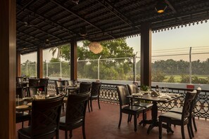 Restaurant - Salcete Beach Resort (Colva)