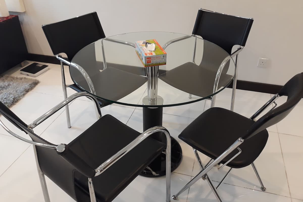 Superior Apartment, 2 Bedrooms | Makan dalam bilik