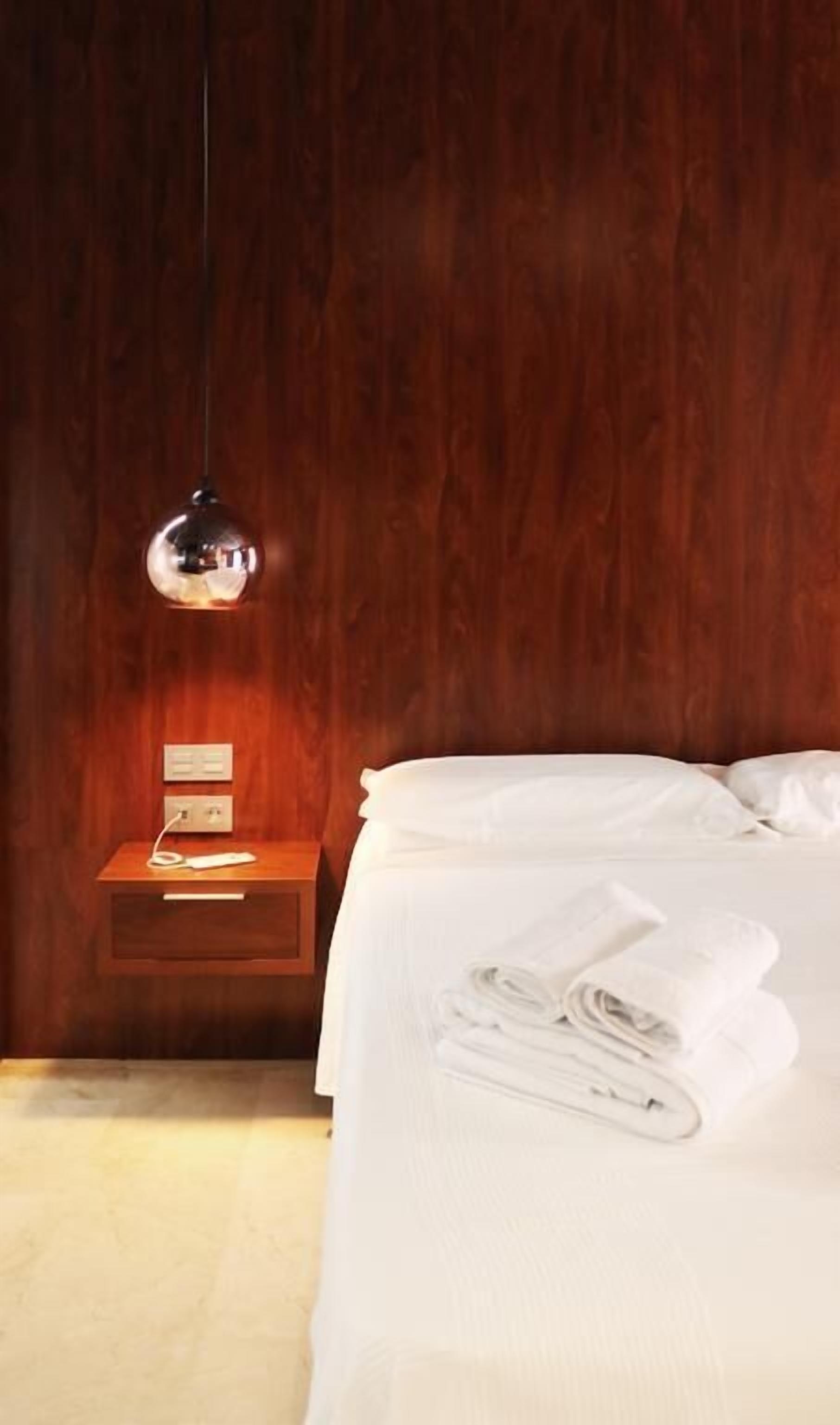 deluxe studio suite, 1 queen bed with sofa bed, city view | 2 bedrooms, egyptian cotton sheets, premium bedding, down duvets