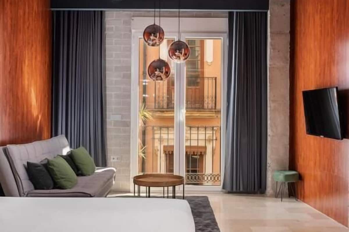 2 bedrooms, egyptian cotton sheets, premium bedding, down duvets