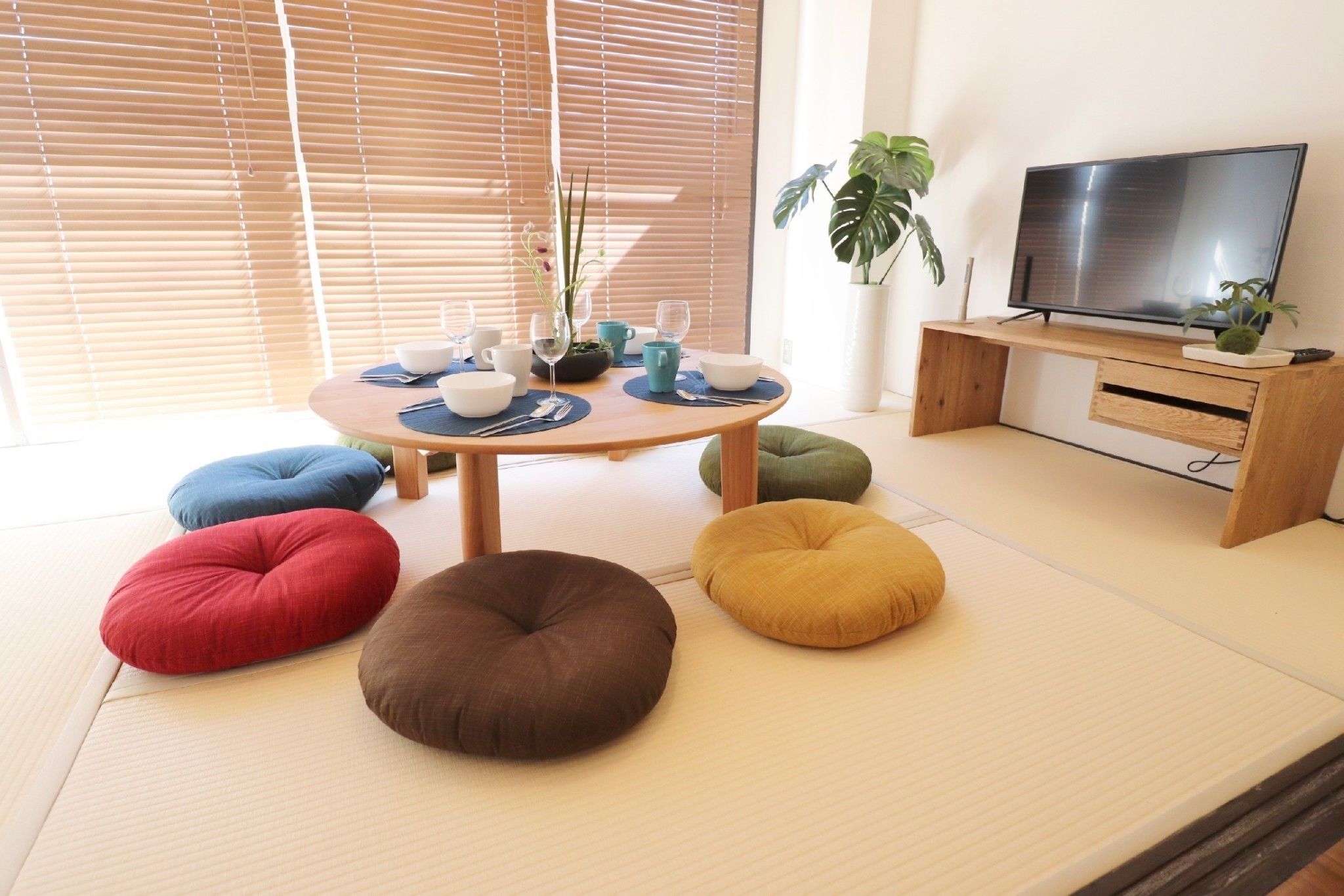 Apartment, Non Smoking | Living area | Flat-screen TV