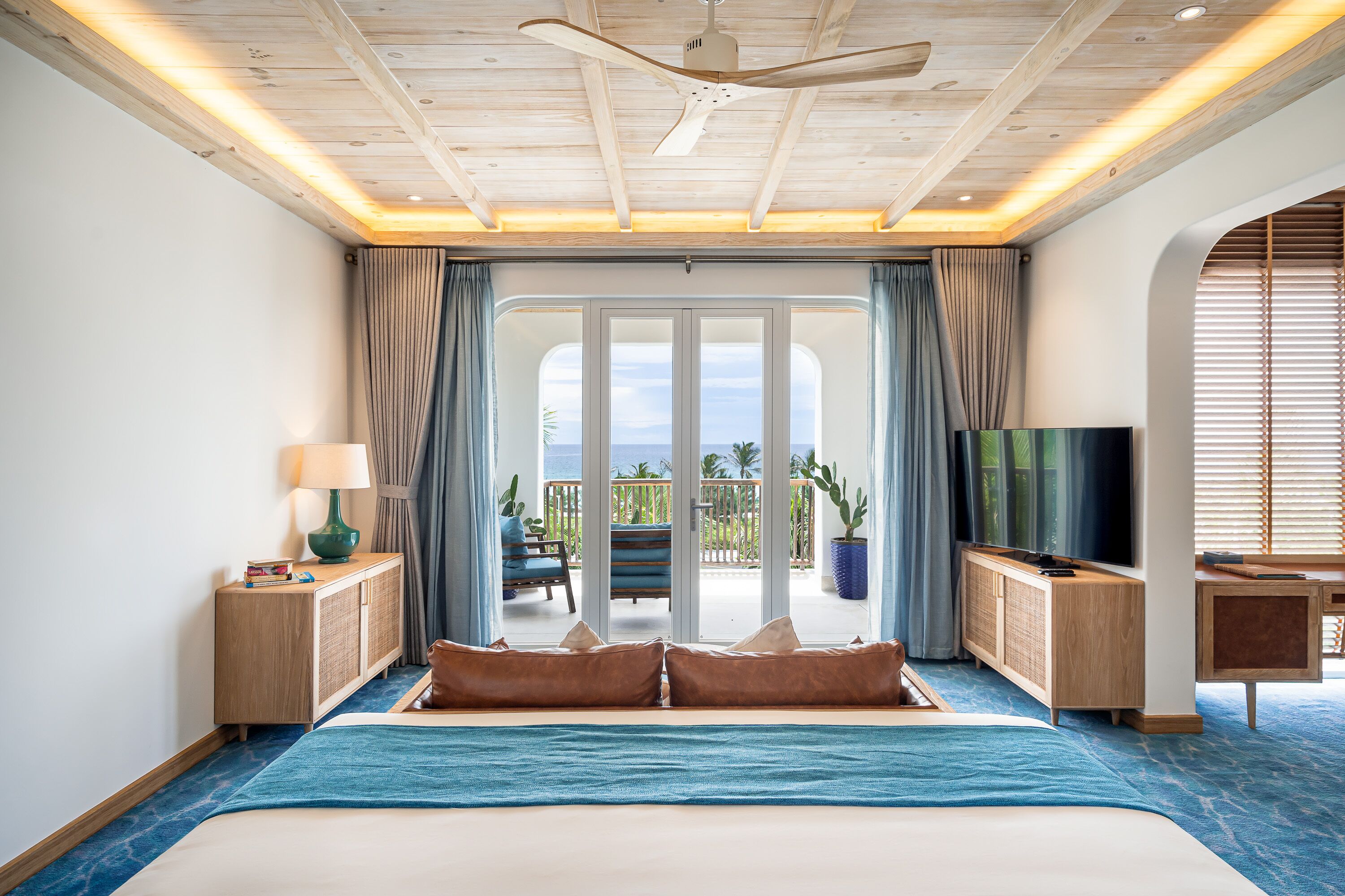 Stelia Residences 2 Bedroom Ocean View with Private Pool | 1 多间卧室、高档床上用品、羽绒被、记忆海绵床垫